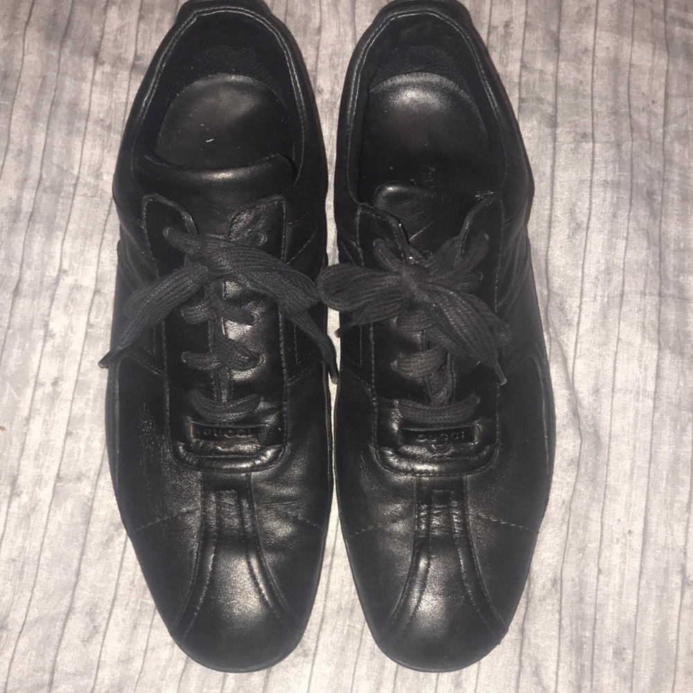 Gucci Soft Black Leather Lace up sneaker Shoes ladies womens 7 1/2 B 7.5 B